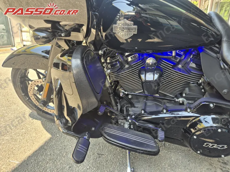 HARLEY-DAVIDSON ROAD GLIDE SPECIAL - фото 4
