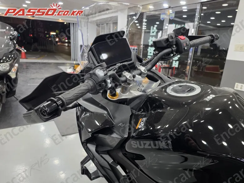 Suzuki Gsx S 1000 Gx - фото 3