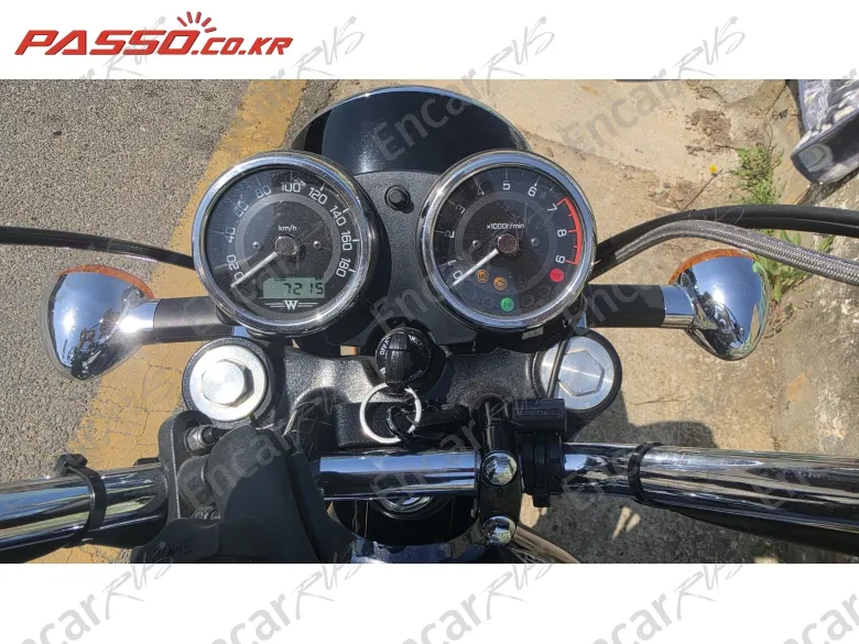 Kawasaki W 800 - фото 3