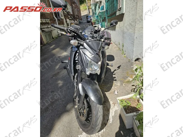 Suzuki Gsx S 1000 - фото 3