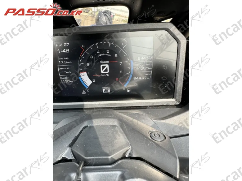 YAMAHA T MAX 560 - фото 3