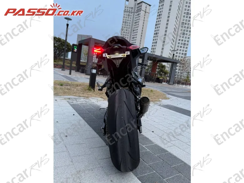 BMW S 1000 RR - фото 2