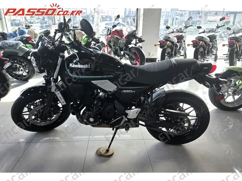 Kawasaki Z 650 Rs Abs - фото 1