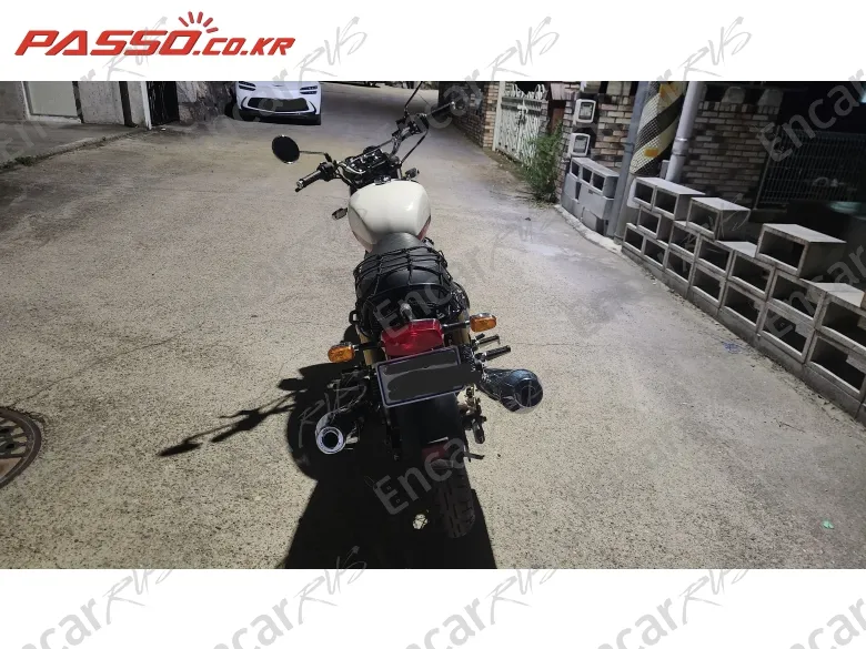 Royal Enfield Interceptor 650 - фото 2