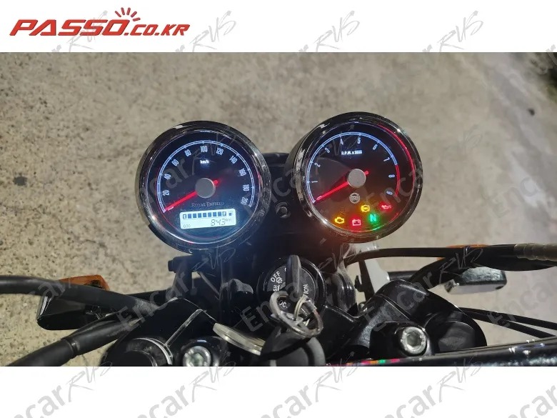 Royal Enfield Interceptor 650 - фото 3