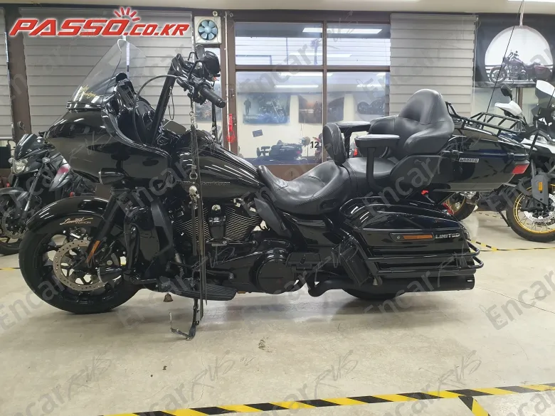 Harley-Davidson Road Glide Limited - фото 1