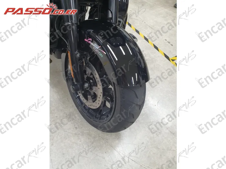 Harley-Davidson Road Glide Limited - фото 5