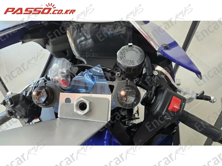 Yamaha Yzf R9 - фото 3