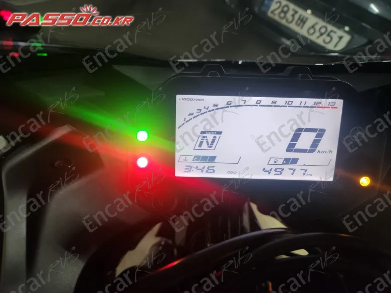 Yamaha Yzf R3 - фото 3