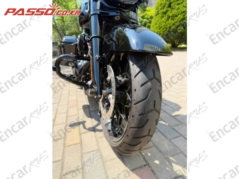 HARLEY-DAVIDSON ROAD KING SPECIAL - фото 5