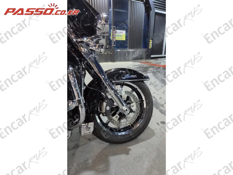 HARLEY-DAVIDSON ULTRA LIMITED LOW - фото 5