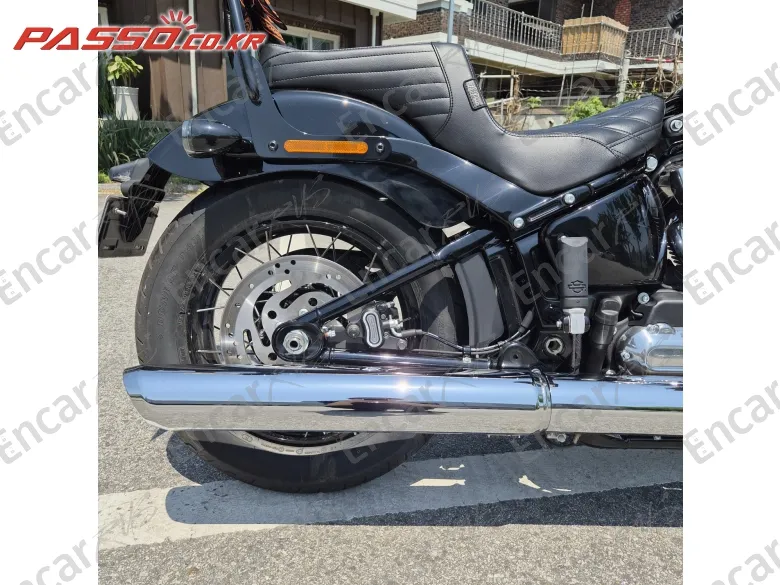 Harley-Davidson Street Bob 117 - фото 6