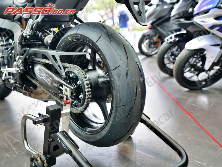 Yamaha Yzf R9 - фото 5