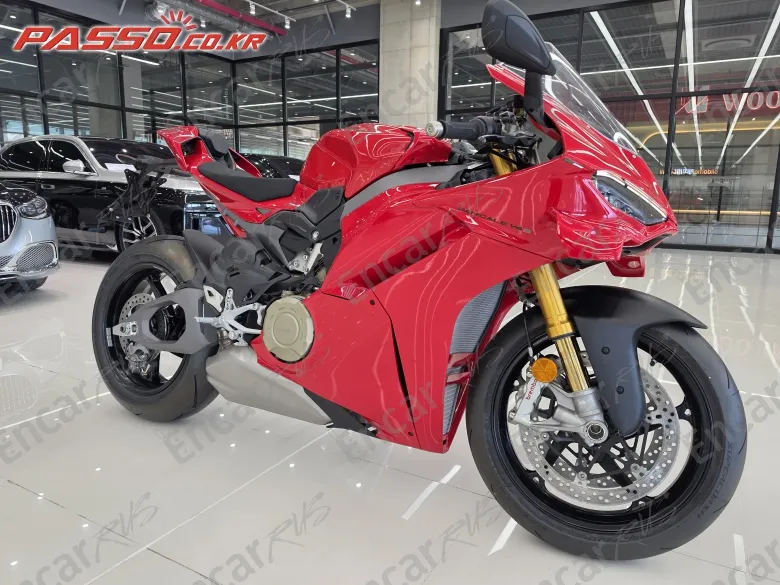 Ducati Panigale V4 S - фото 2