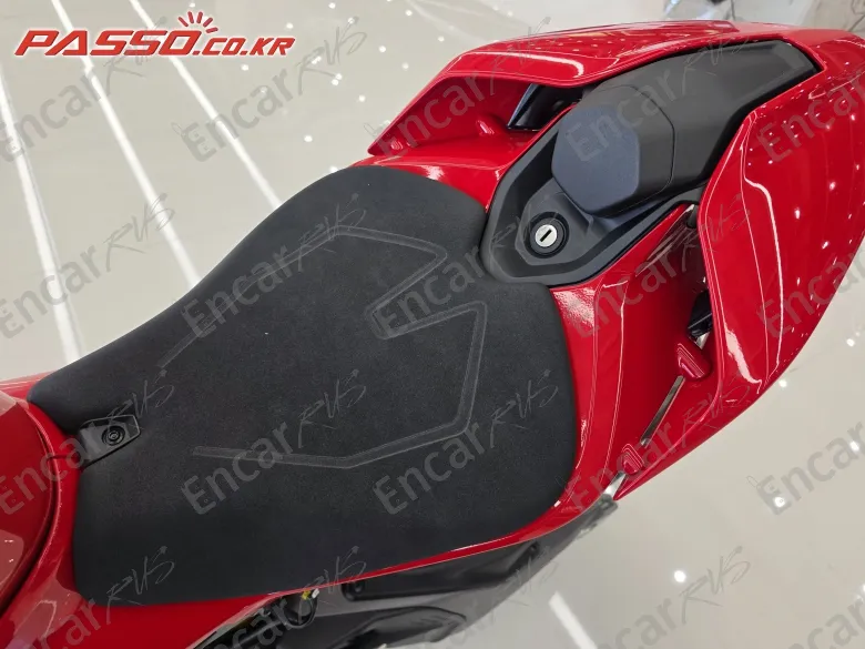 Ducati Panigale V4 S - фото 5
