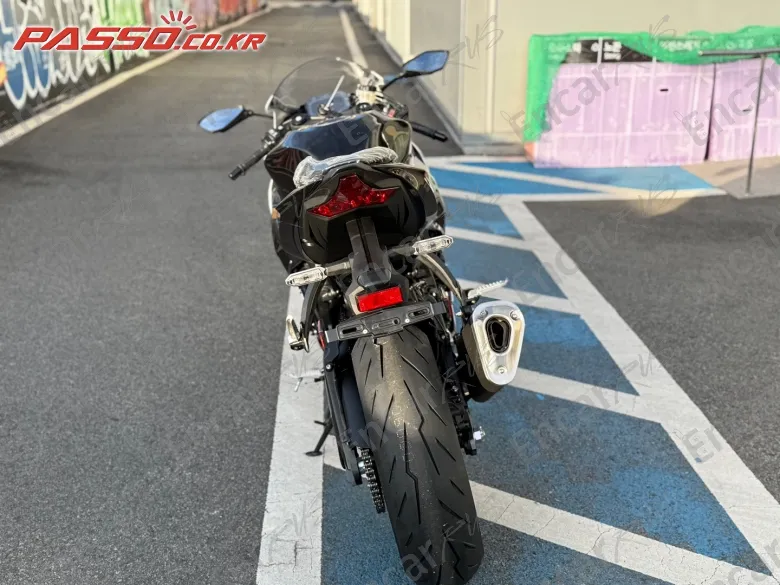 Kawasaki Zx 6 R - фото 2
