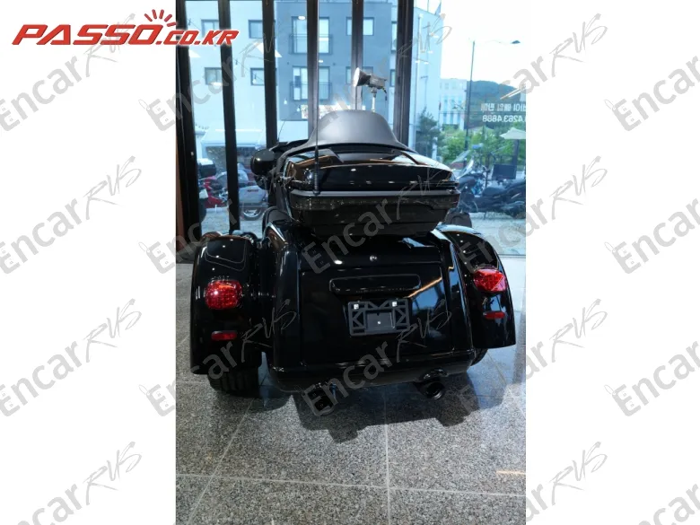 Harley-Davidson Flhtcutg Tri Glide Ultra Classic - фото 2