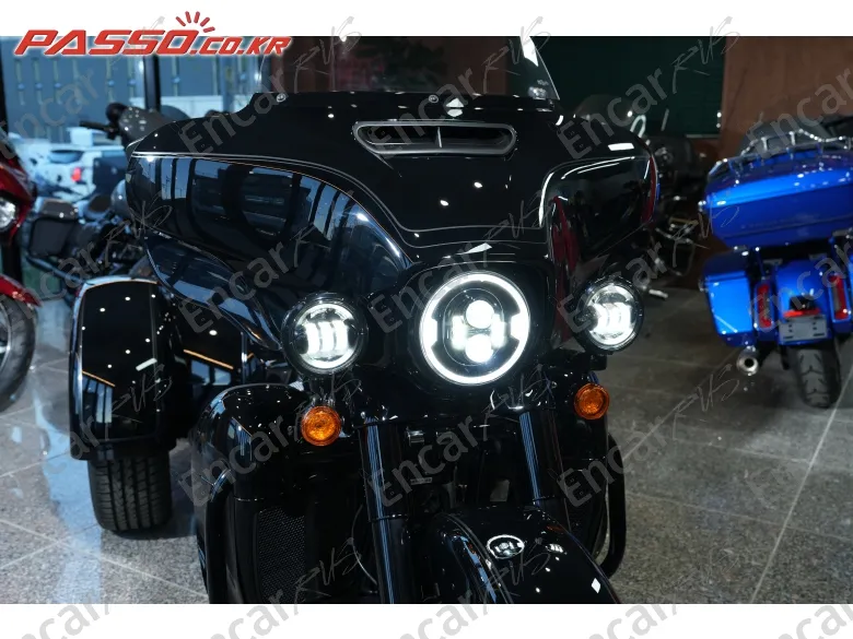 Harley-Davidson Flhtcutg Tri Glide Ultra Classic - фото 3