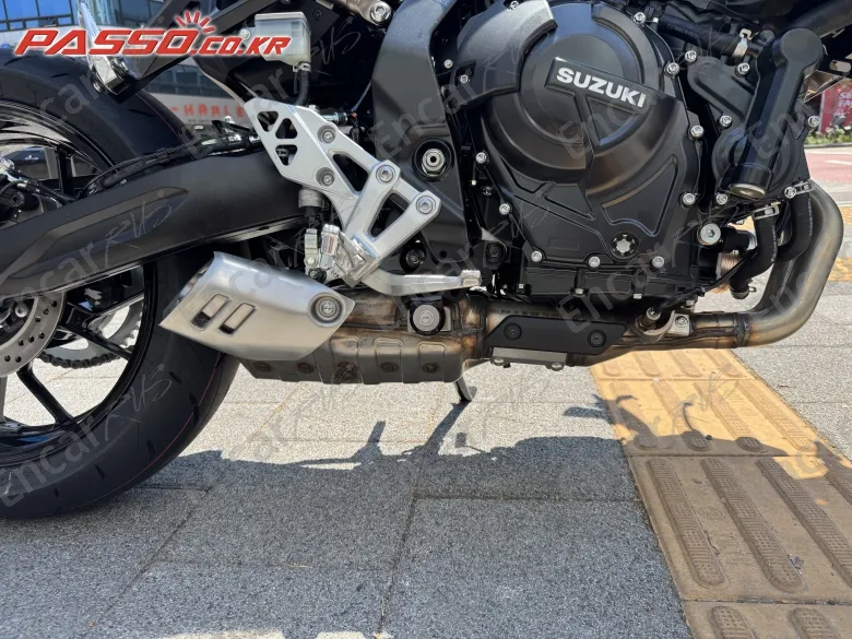 Suzuki Gsx 8 T - фото 6