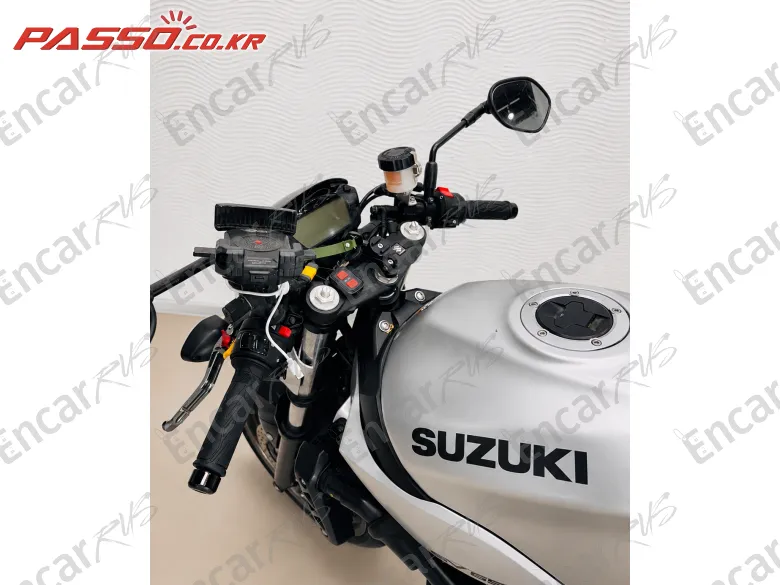 SUZUKI SV 650 X - фото 3