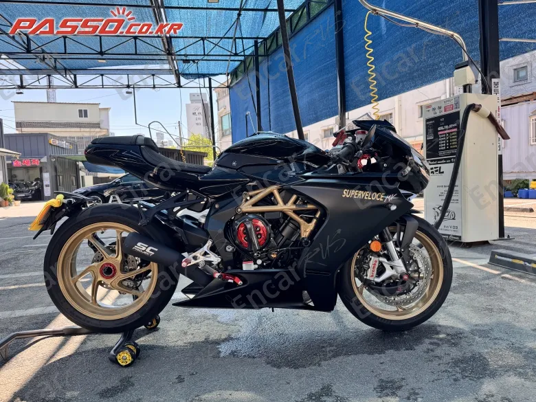 Mv Agusta Superveloce 800 - фото 0