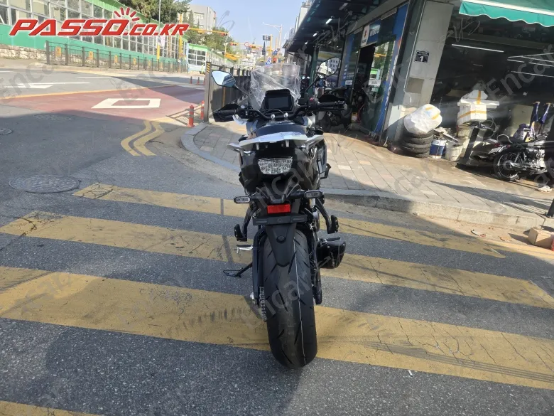Suzuki Gsx S 1000 Gx - фото 2