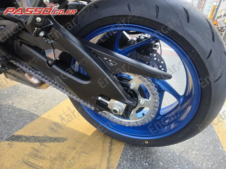 Suzuki Gsx S 1000 Gx - фото 5