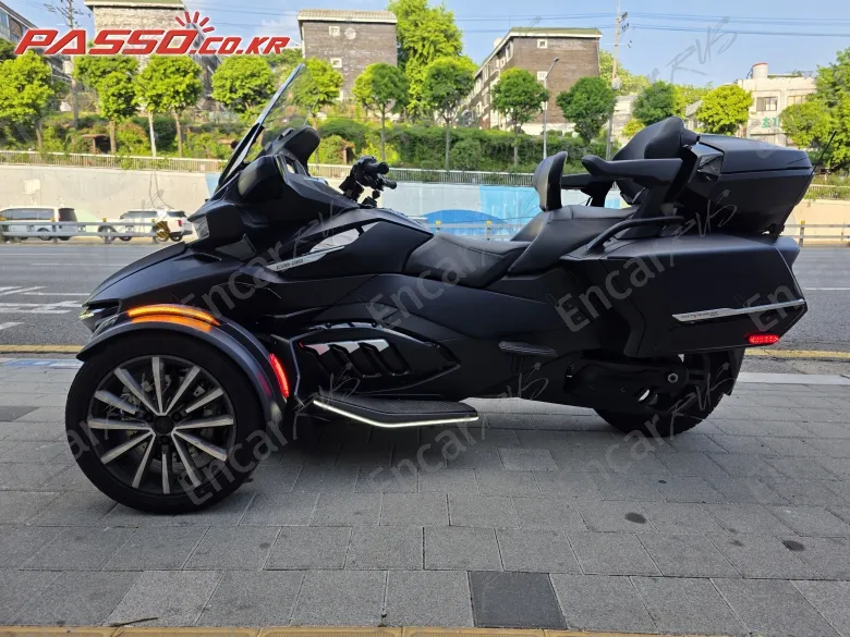BRP CAN-AM SPYDER RT LIMITED - фото 1