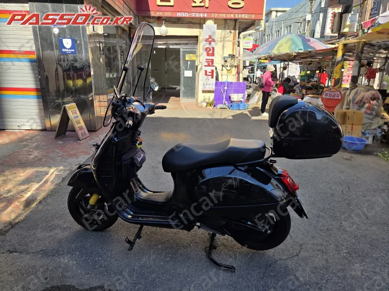 Vespa Gts 300 Super Tech - фото 1