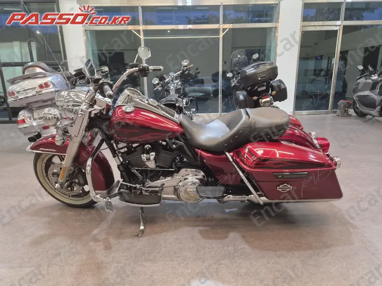 HARLEY-DAVIDSON FLHR - фото 1