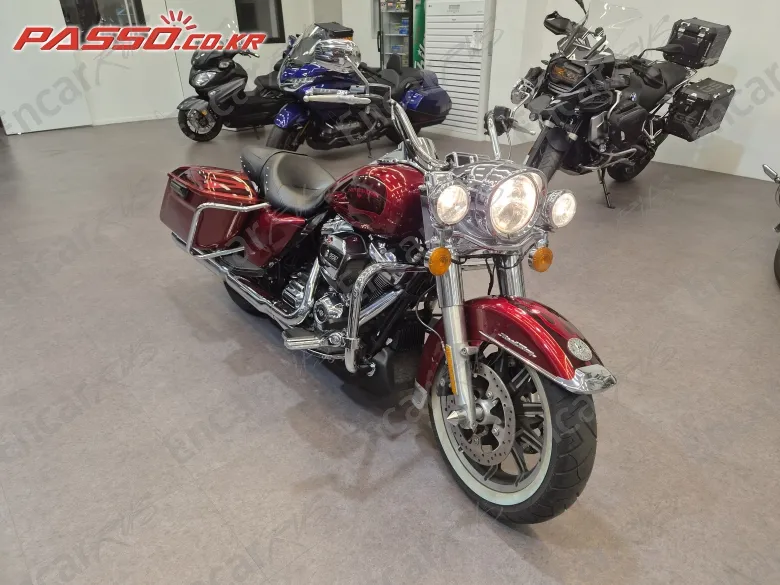 HARLEY-DAVIDSON FLHR - фото 2