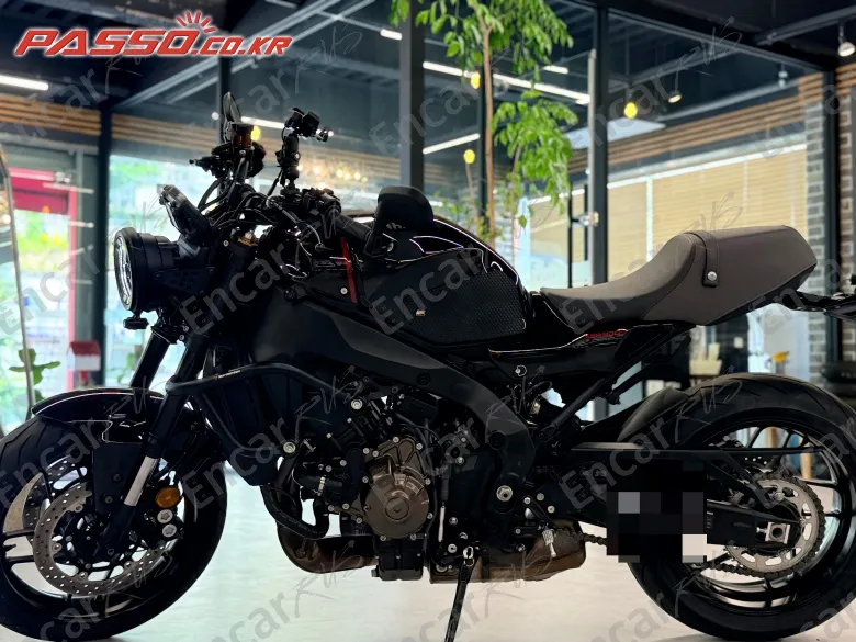 YAMAHA XSR 900 - фото 1