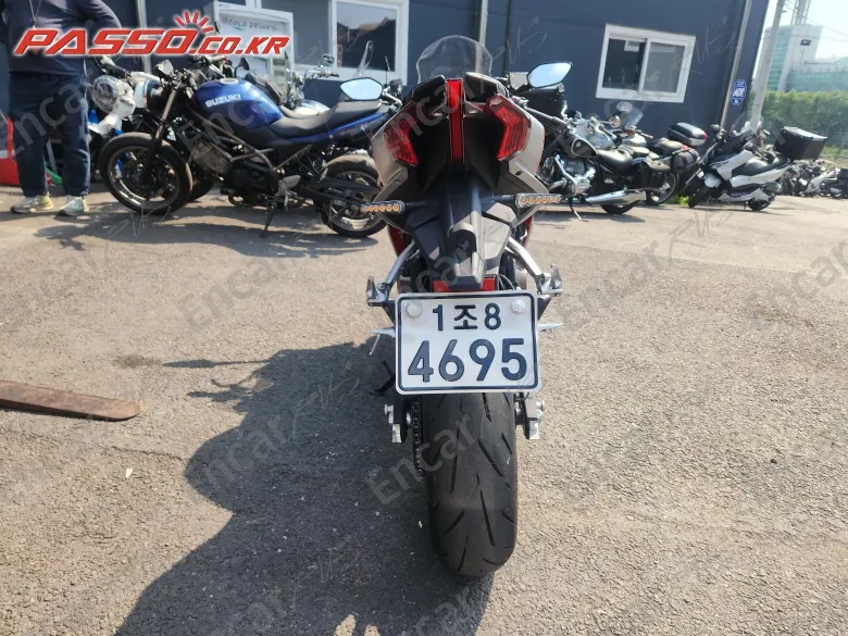 Kawasaki Zx 400 R - фото 2