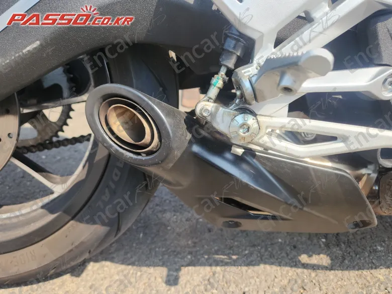 Kawasaki Zx 400 R - фото 6