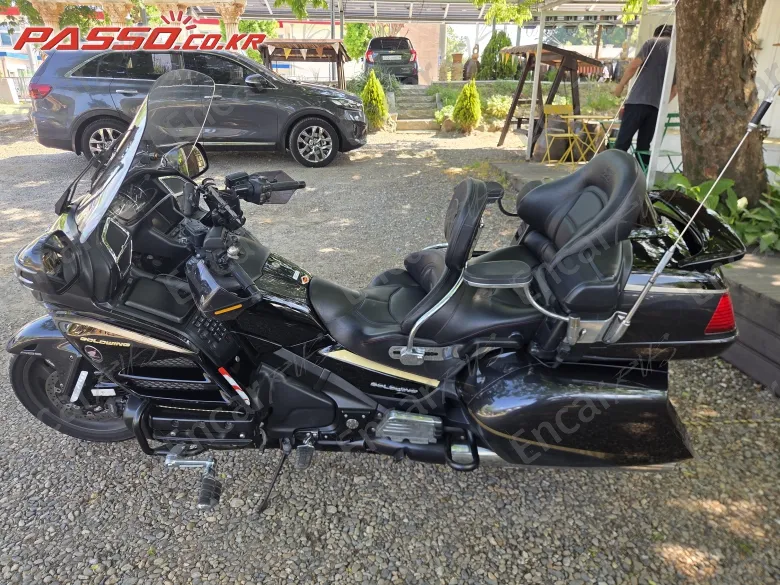 HONDA GOLDWING 1800 - фото 1