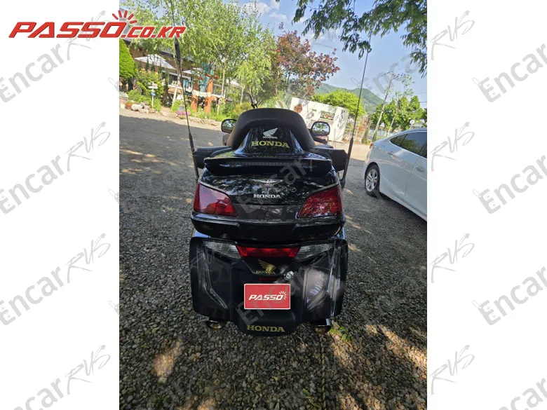 HONDA GOLDWING 1800 - фото 2