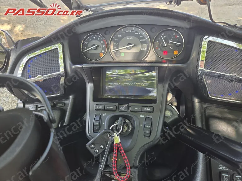 HONDA GOLDWING 1800 - фото 3