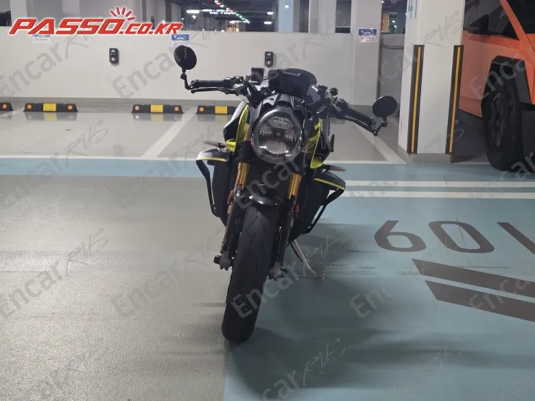 MV AGUSTA BRUTALE 1000 RR - фото 2