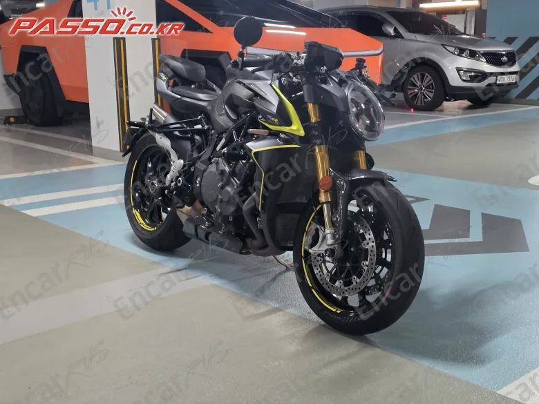 MV AGUSTA BRUTALE 1000 RR - фото 3