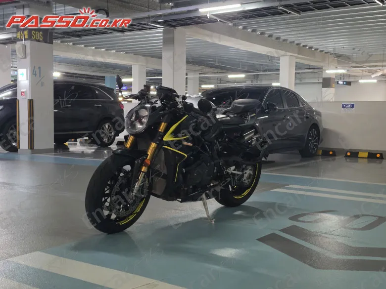MV AGUSTA BRUTALE 1000 RR - фото 4