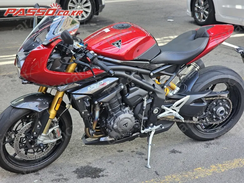 TRIUMPH SPEED TRIPLE 1200 RR - фото 1