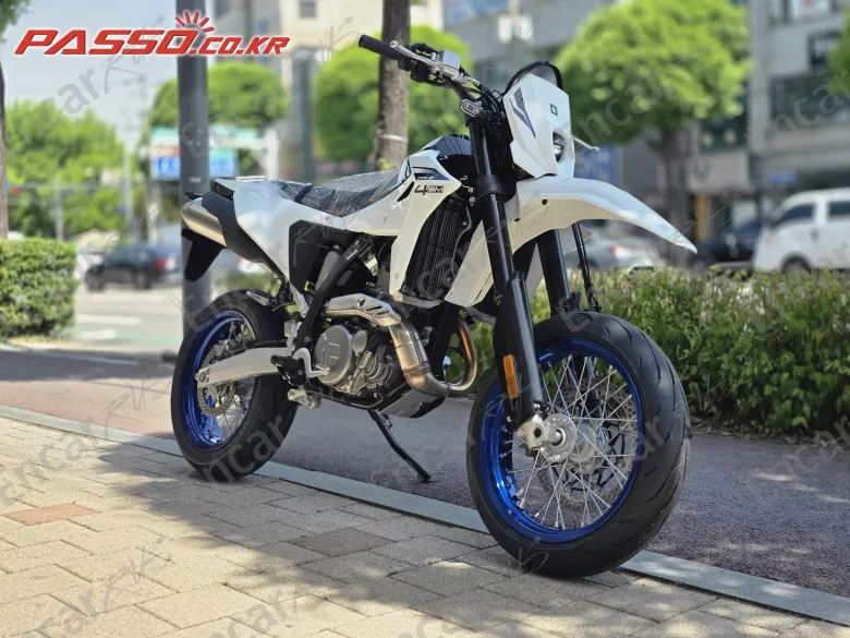 Suzuki Dr Z 4 Sm - фото 2