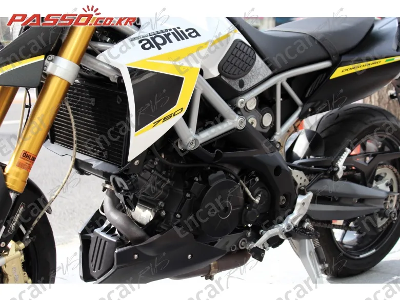 Aprilia Dorsoduro 750 - фото 6