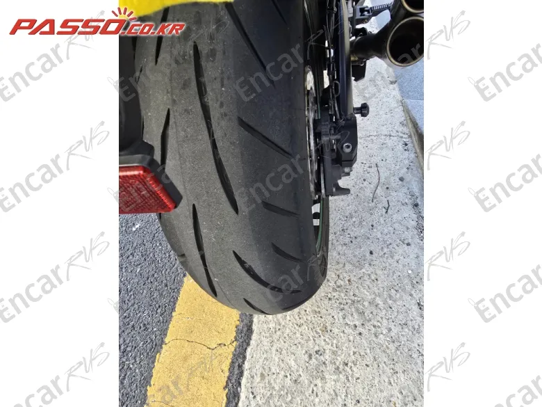 Kawasaki Z 1000 Sx - фото 5