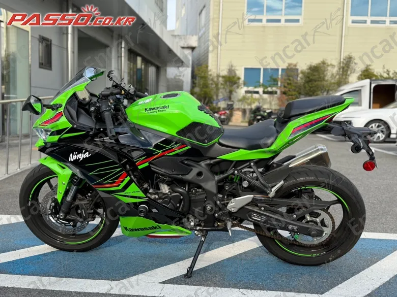 Kawasaki Ninja Zx 4 Rr - фото 1