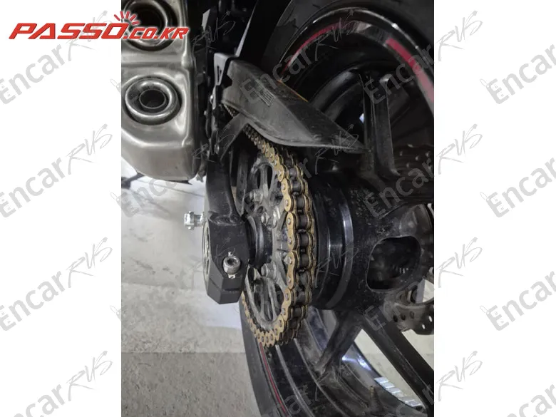 Kawasaki Z 1000 Sx - фото 6