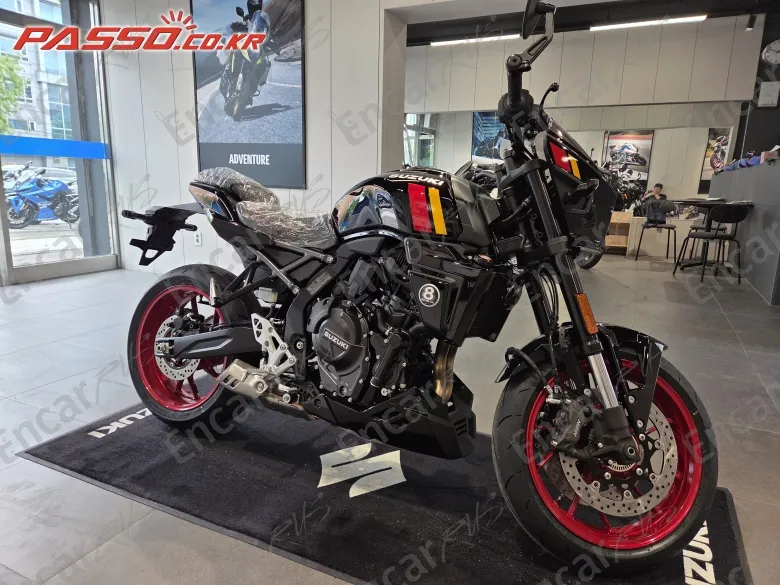 Suzuki Gsx 8 Tt - фото 0
