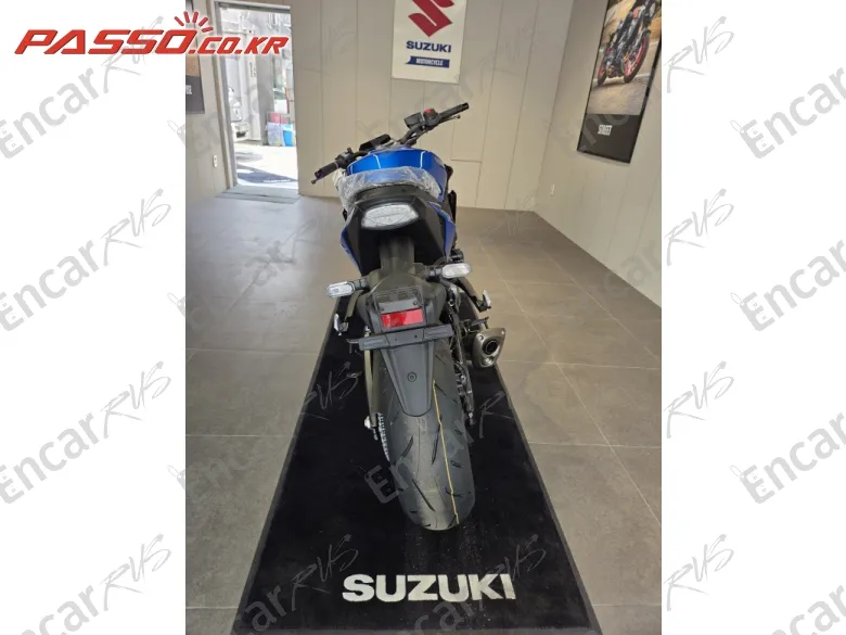 Suzuki Gsx S 1000 - фото 2