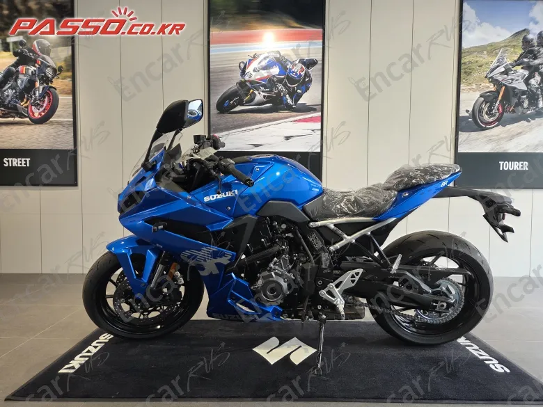 Suzuki Gsx 8 R - фото 1