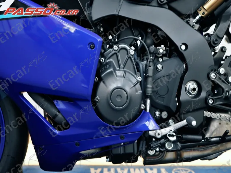 Yamaha Yzf R9 - фото 4
